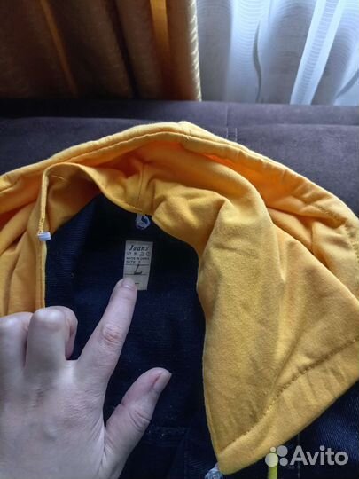 Джинсовая куртка