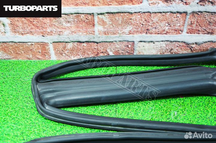 Уплотнители дверных проемов Subaru Forester SF5