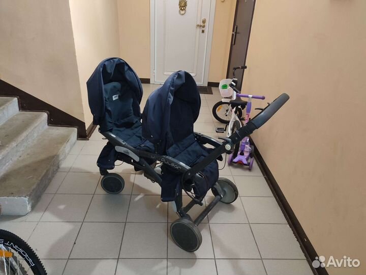 Коляска для двойни