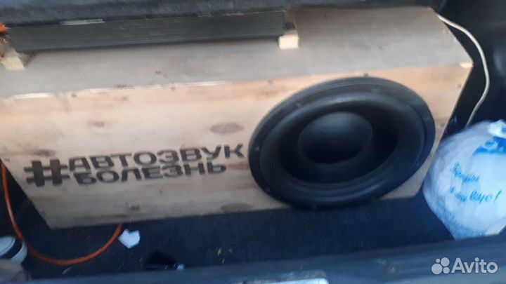 Аудиосистема в машину