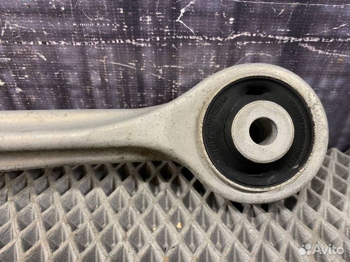 Рычаг подвески передний левый Audi A4 Avant B6 AMB