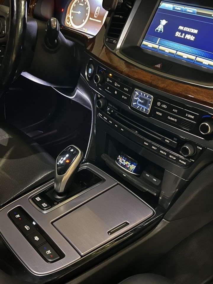Hyundai Equus: фото владельца