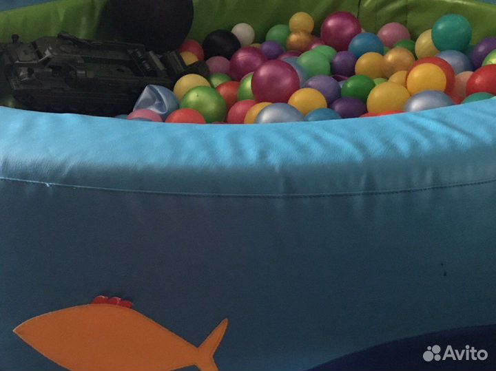 Бассейн с шариками