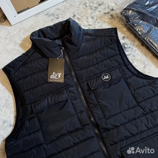 Жилет Peaceful Hooligan новый S