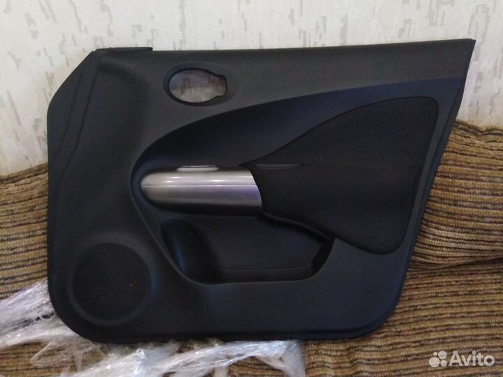 Дверные карты Nissan Juke