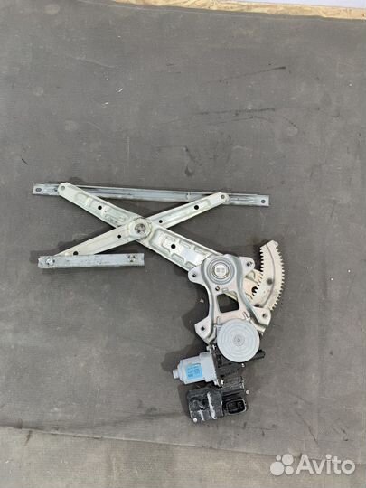 Infiniti QX56/QX80 Стеклоподъемник электрический