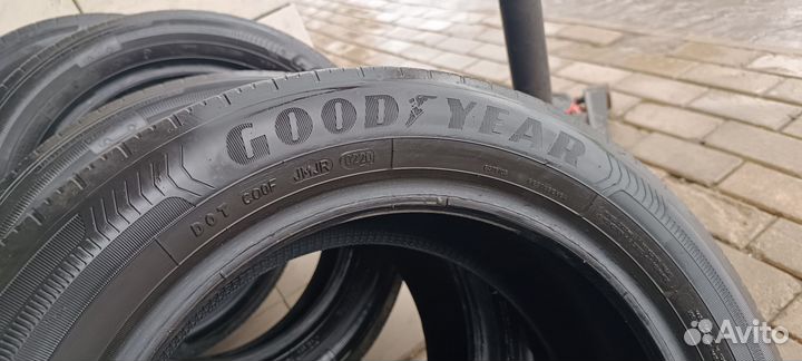 Goodyear EfficientGrip 205/55 R16