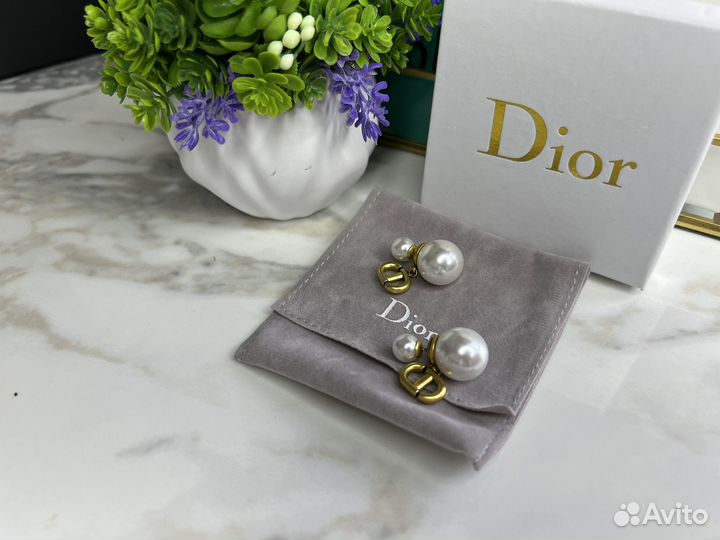 Серьги Christian Dior