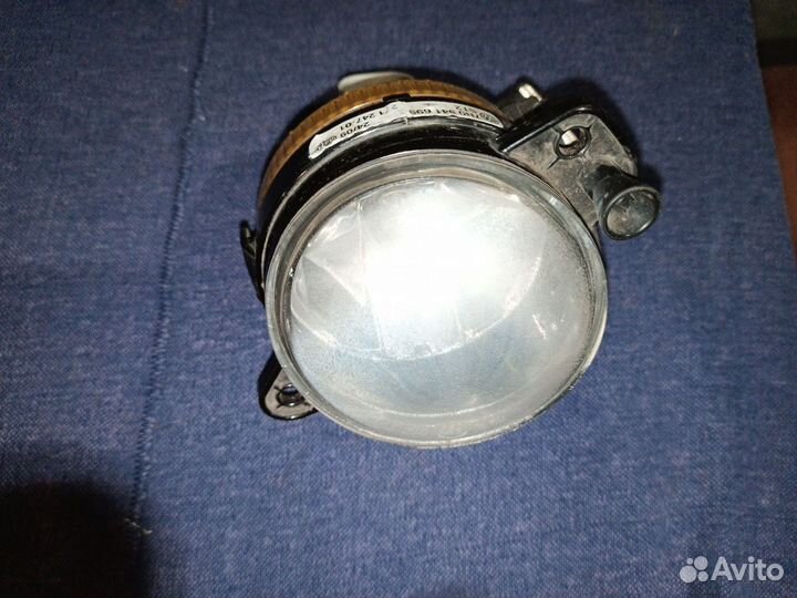 Противотуманная фара левая VW Multivan T5