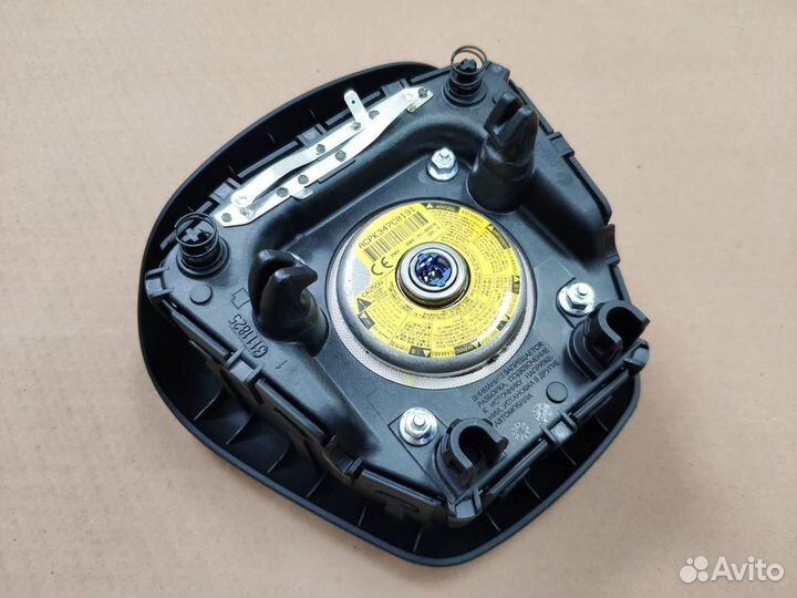 Подушка безопасности водителя Лада Веста