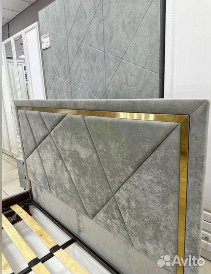 Кровать двухспальная