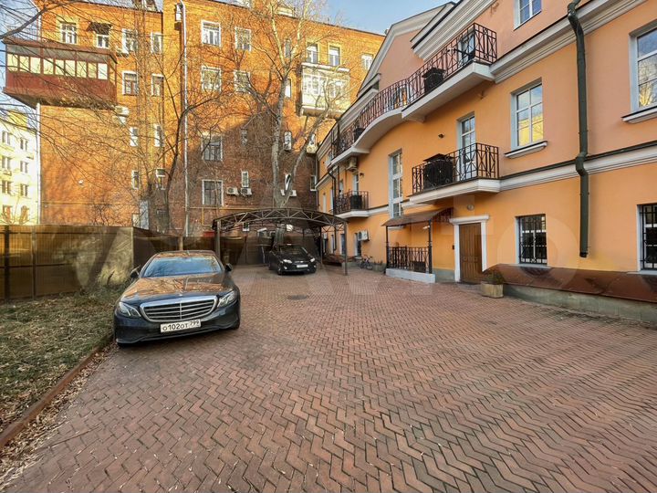 Предствительское здание класса А, 570 м²