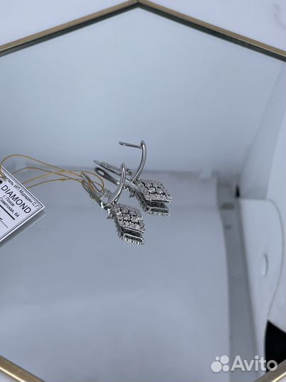Золотые серьги с брилл. мюз 4.79 гр