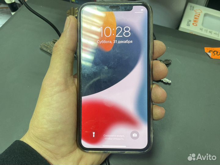 iPhone X, 64 ГБ