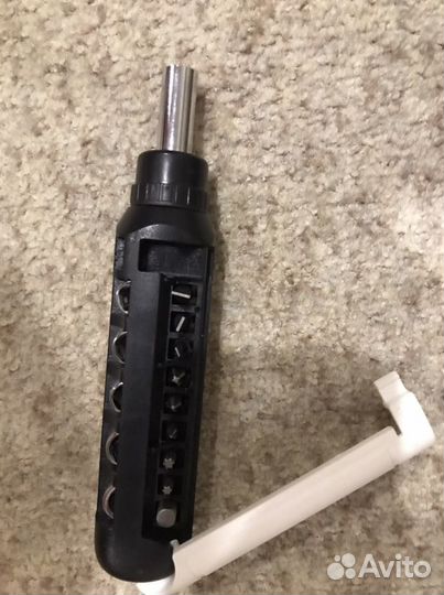 Отвертка раверсивная