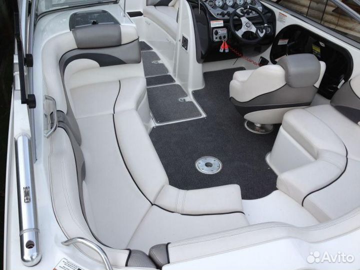 Продам катер Yamaha 212X