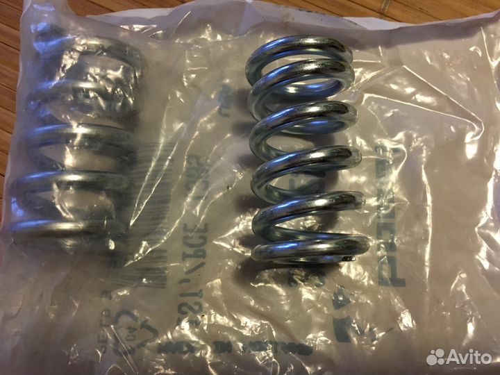 Пружина крепления трубы глушителя bozal 251025