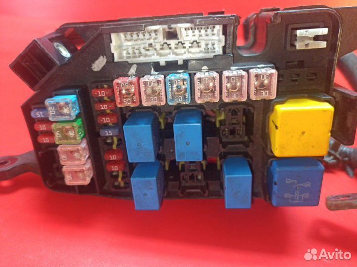Блок предохранителей подкапотный Hyundai Getz TB