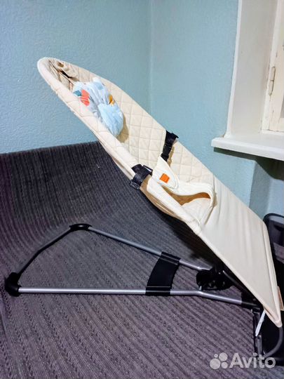 Шезлонг для новорожденных