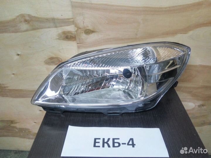 Новая левая фара шкода фабия