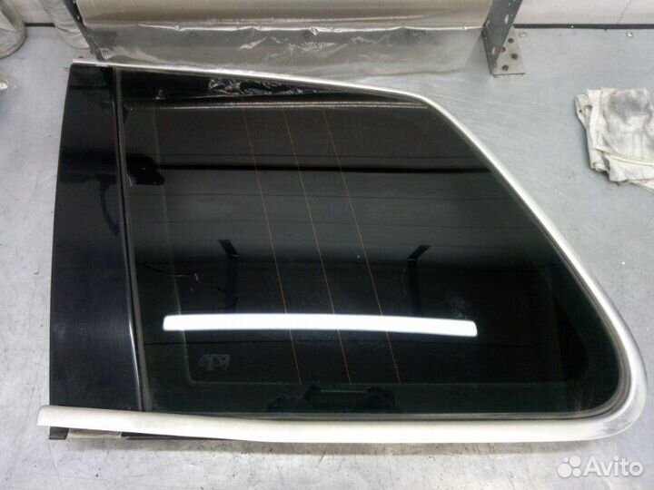 Стекло кузовное левое Volkswagen Touareg универсал