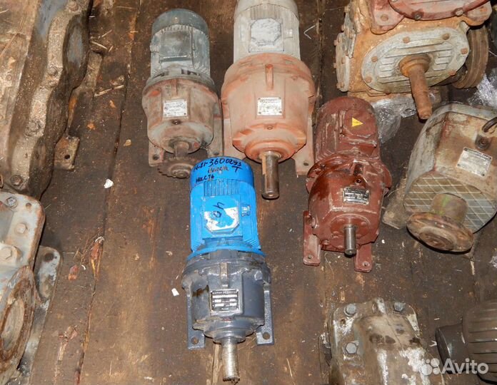 Редукторы / Тельферы / лот vmkqb 20686