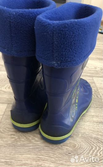 Резиновые сапоги на мальчика