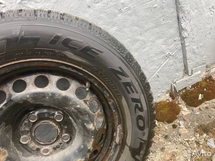 Pirelli Ice Zero 195/65 R15 95T