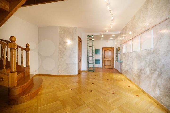 5-к. квартира, 248,3 м², 5/6 эт.