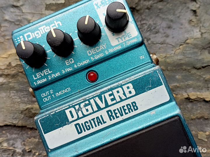 Педаль Digitech Digiverb Digital Reverb & Пушкин