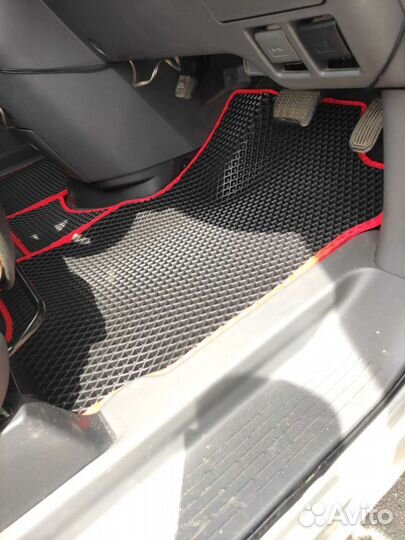 Автоковрики для Toyota Noah/Voxy 70