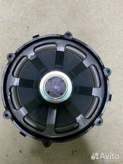 Сабвуфер Land Rover Range Rover Sport L320