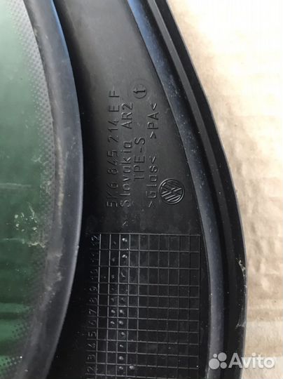 Форточка задней правой двери VW Golf 6