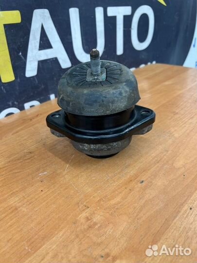 Подушка двигателя Kia Mohave 1 D6EB 2008-2019