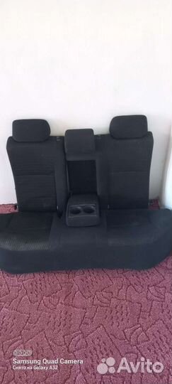 Сиденья задние королла е150