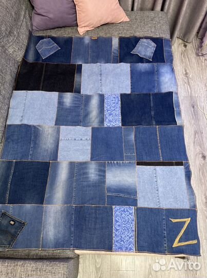 Пледы и покрывало