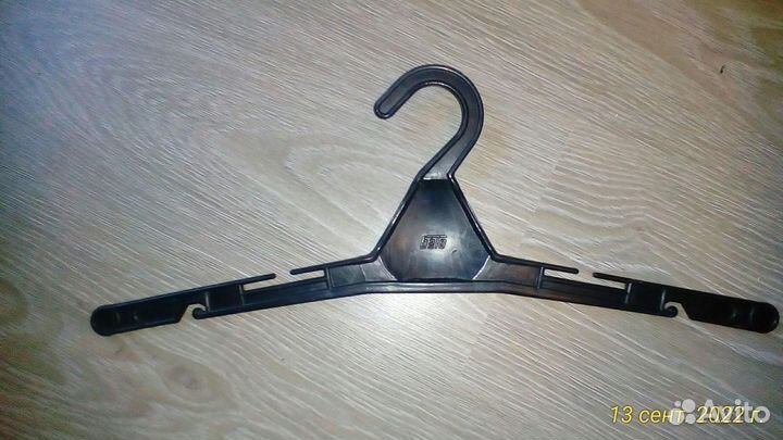 Вешалки плечики