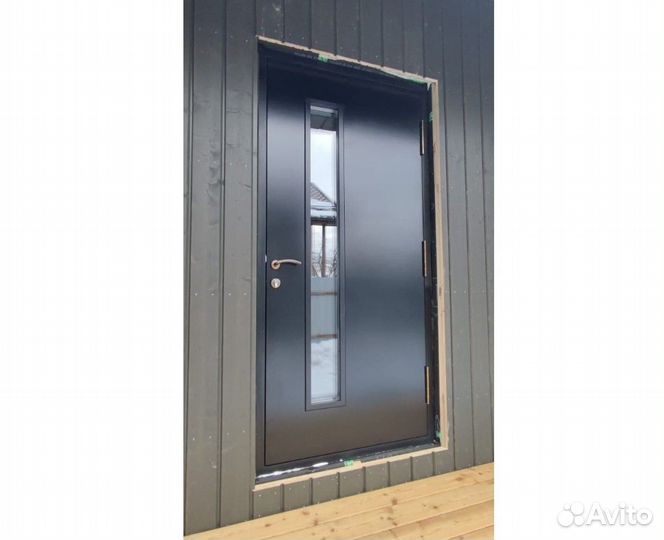 Входная дверь из массива дерева с коробом. С-М2