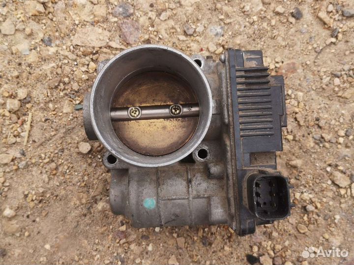 Заслонка дроссельная 2,0 Nissan X-Trail,PrimeraP12