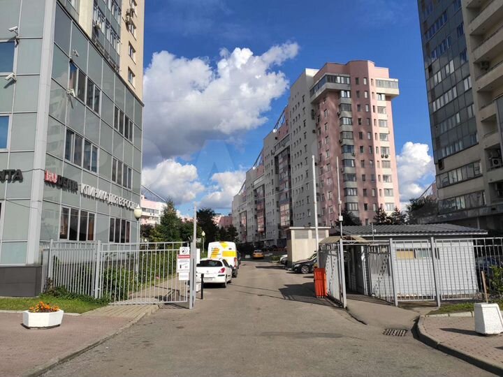 Машиноместо, 18 м²