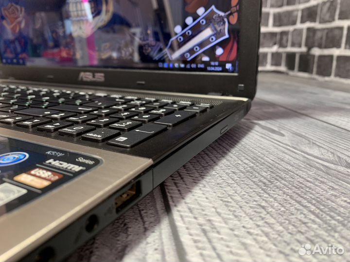 Игровой ноутбук Asus i5/8gb/2видеокарты