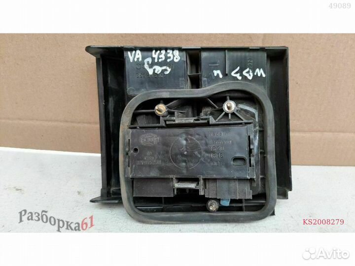 Фонарь volkswagen passat B3. Седан