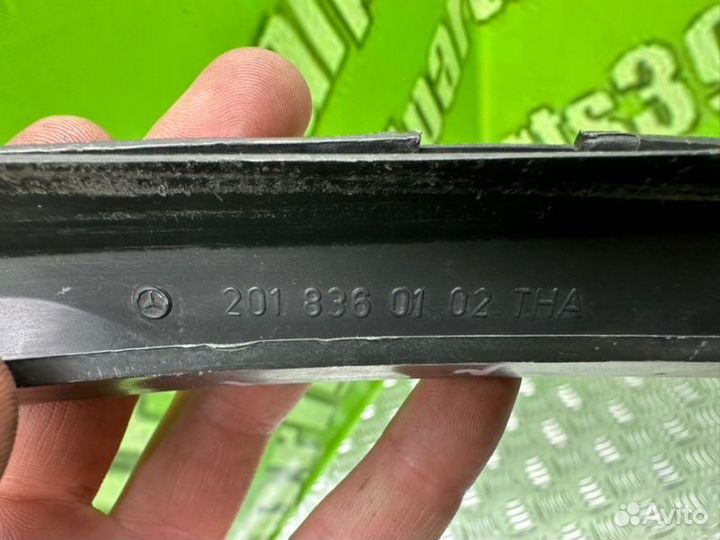 Водосток Mercedes-Benz 190E W201 OM601 2.0D 1992