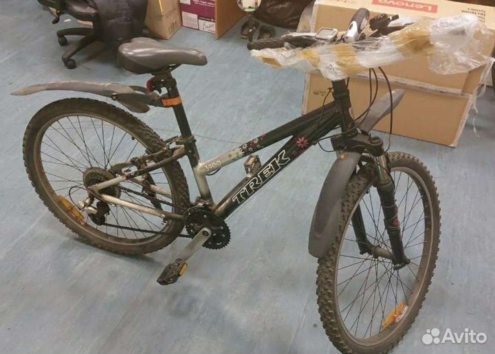 Велосипед Trek 3900 Lady и аксессуары