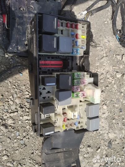 Блок предохранителей ford focus 3