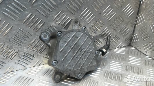 Насос вакуумный toyota avensis T25 (93Y08KX01)