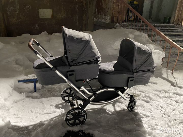 Коляска для двойни или погодок