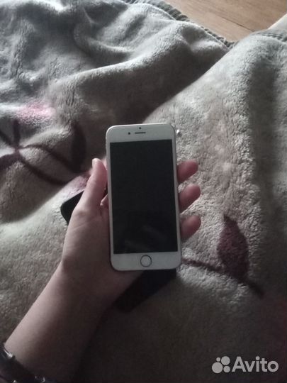 iPhone 6S, 32 ГБ