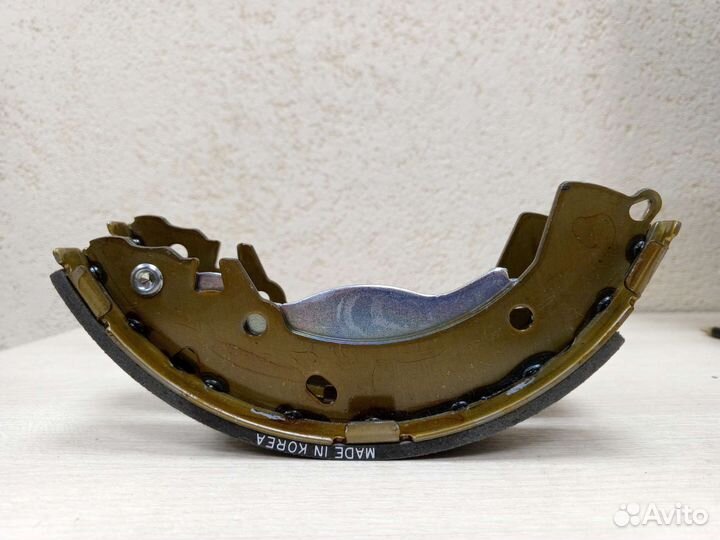 Колодки задние барабанные на Хенде Солярис