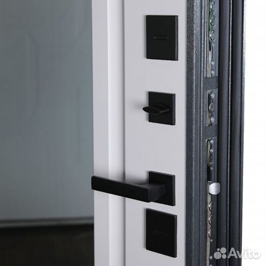 Входная дверь с терморазрывом 